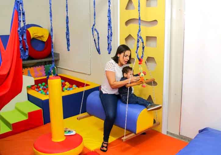 A sala terá o objetivo de reabilitar e reorganizar às alterações sensoriais que os alunos possam apresentar. 